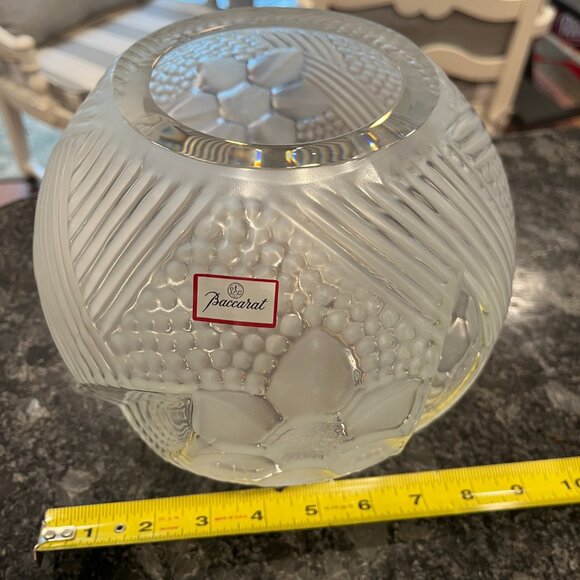 Baccarat Florelia frosted crystal bowl vase with original box - Picture 2 of 8